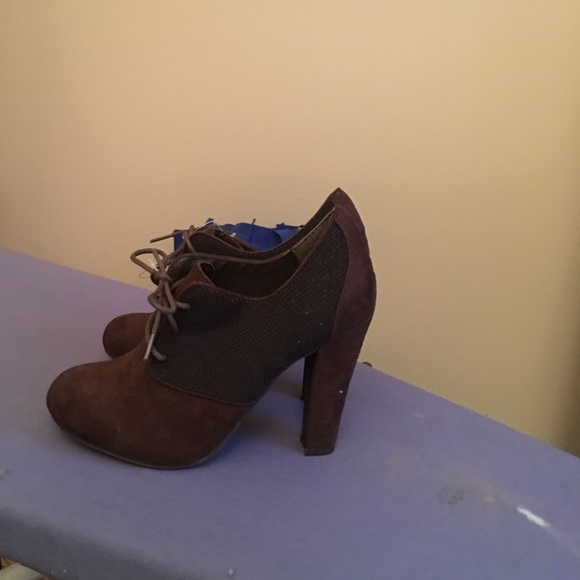 Brown Booties - Picture 3 of 4